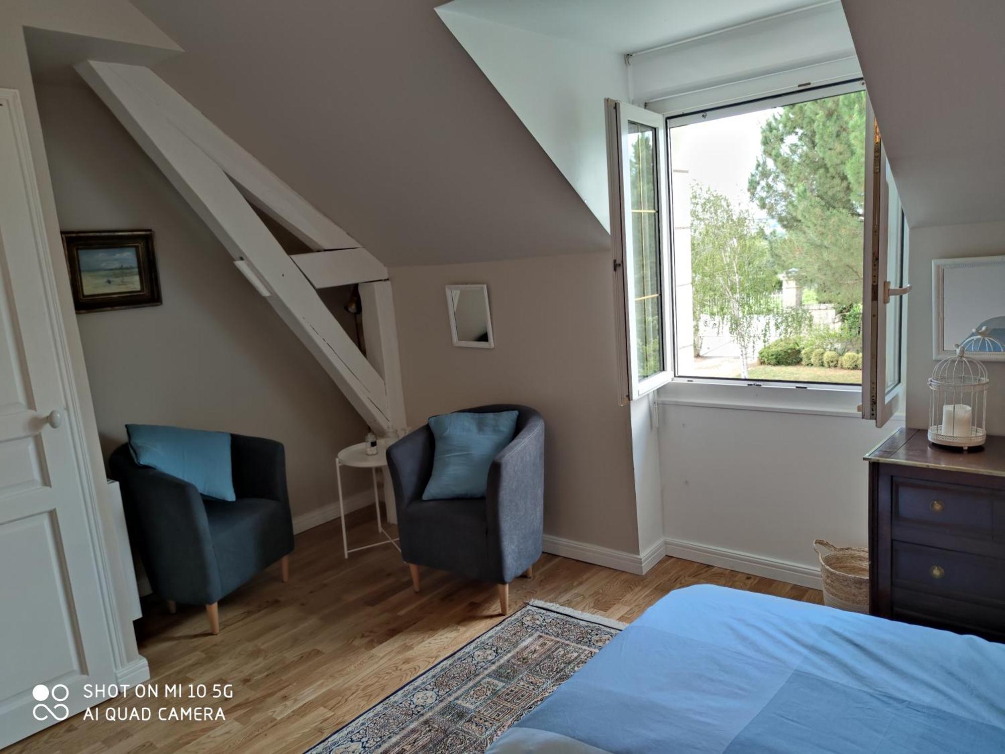 Reves & Riviere Bed & Breakfast Bilik gambar